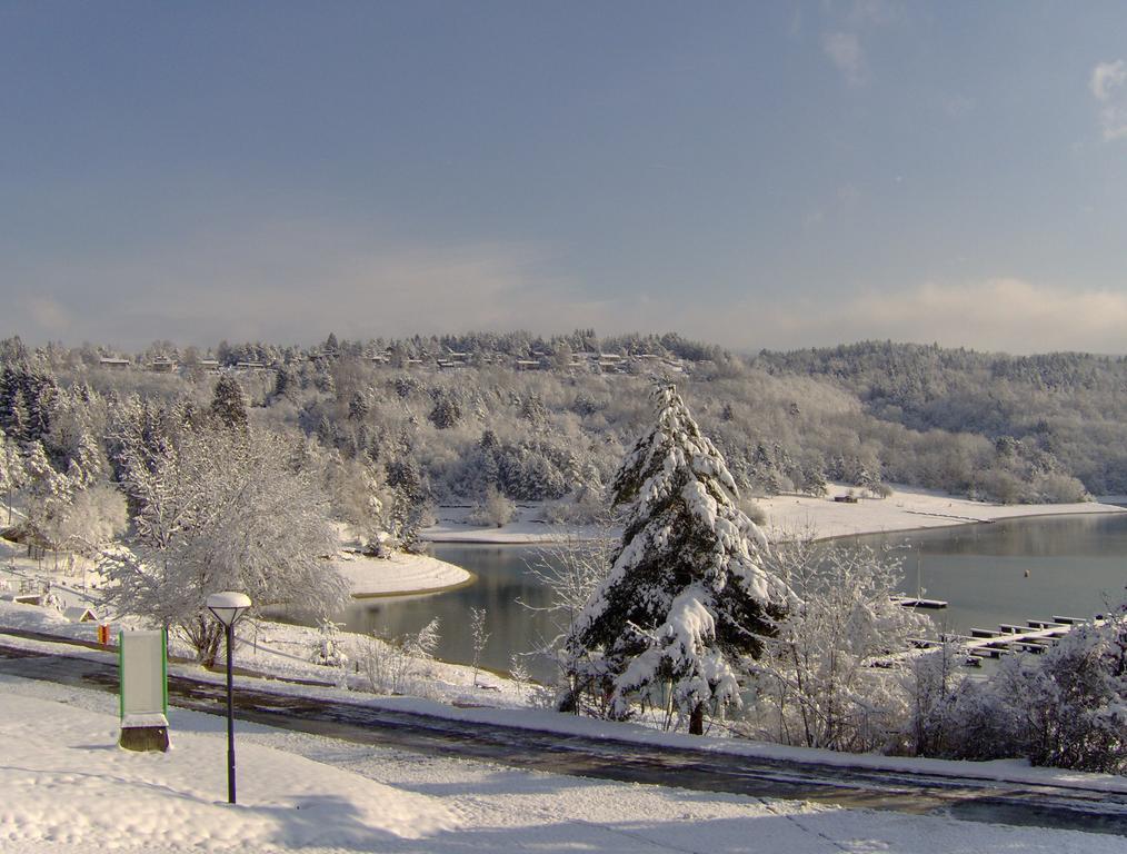 Vvf Jura Lac De Vouglans Maisod Exterior photo