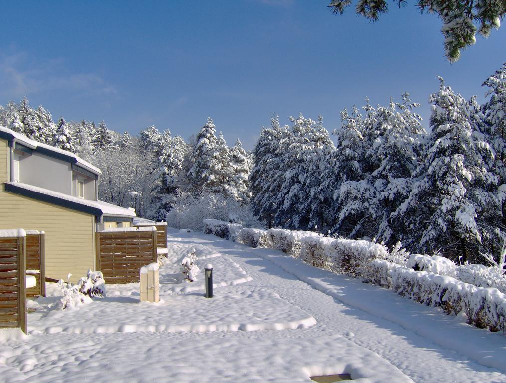 Vvf Jura Lac De Vouglans Maisod Exterior photo